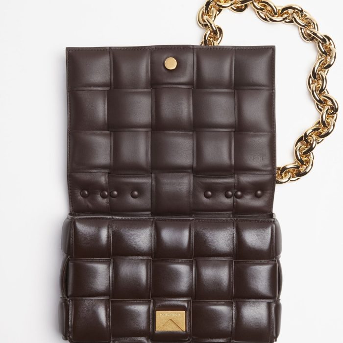 Bottega Veneta Women’s Chain Cassette Bag in Fondant