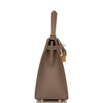 Hermes Kelly 25cm Bi-Color Craie and Etoupe Epsom Sellier  Brushed Gold Hardware - Image 3